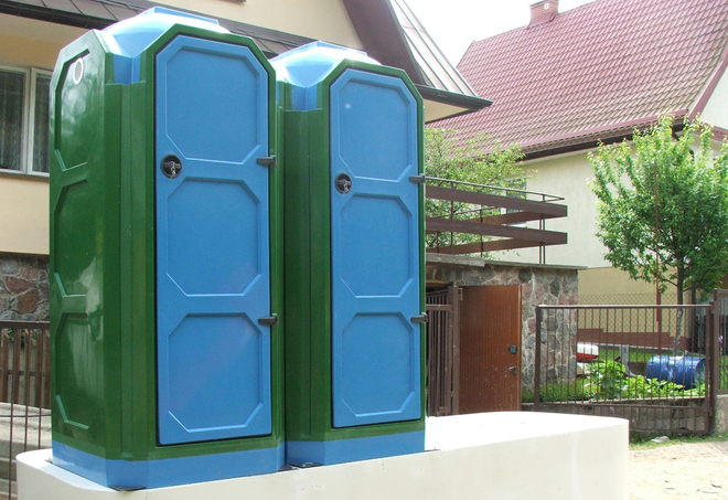 Мобильный туалет для вечеринки за городом