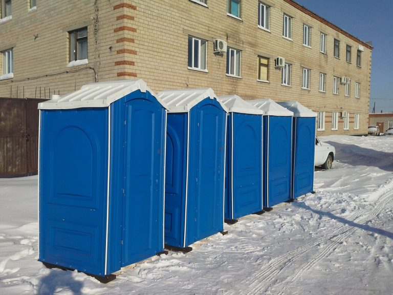 Модульный туалет в зимнее время